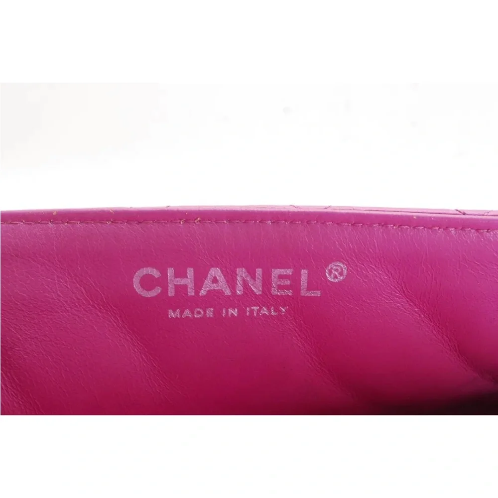 ⭐️ Authentic CHANEL Bag ⭐️ - Picture 9 of 16